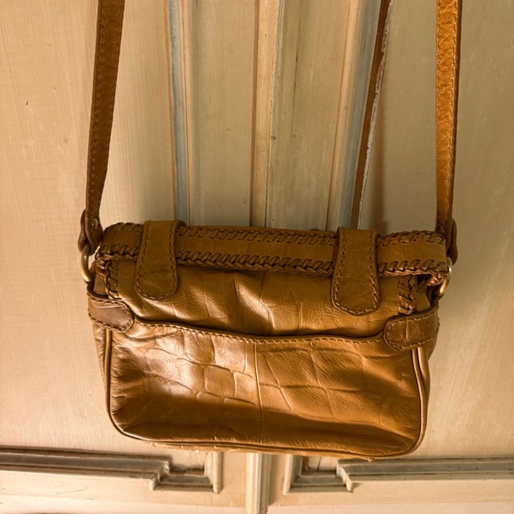 Isabella Fiori Leather Shoulder/Crossbody/Handbag Purse (Like New!) - Picture 3 of 9